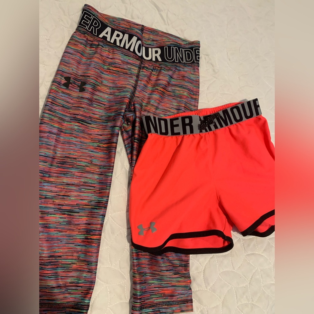 Girls S Under Armour cropped leggings and shorts